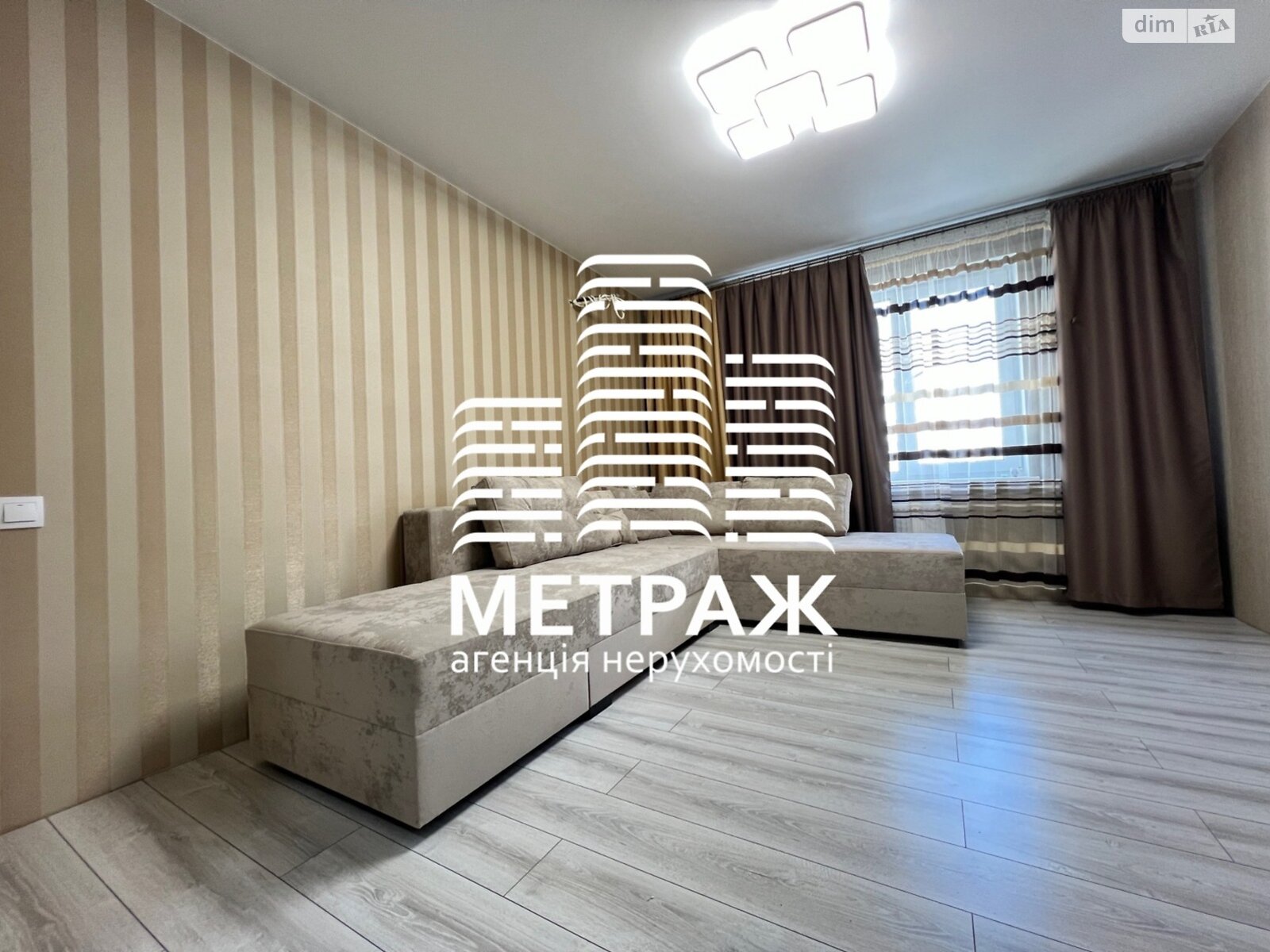 Продажа трехкомнатной квартиры в Рассошенцах, на ул. Параджановая, фото 1 Продажа трехкомнатной квартиры в Рассошенцах, на ул. Параджановая, фото 1