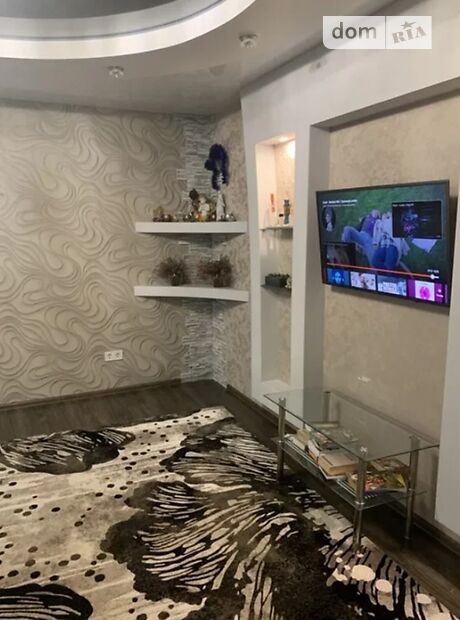 Продажа трехкомнатной квартиры в Полтаве, на ул. Узкая, кв. 22, район Подол фото 1 Продажа трехкомнатной квартиры в Полтаве, на ул. Узкая, кв. 22, район Подол фото 1