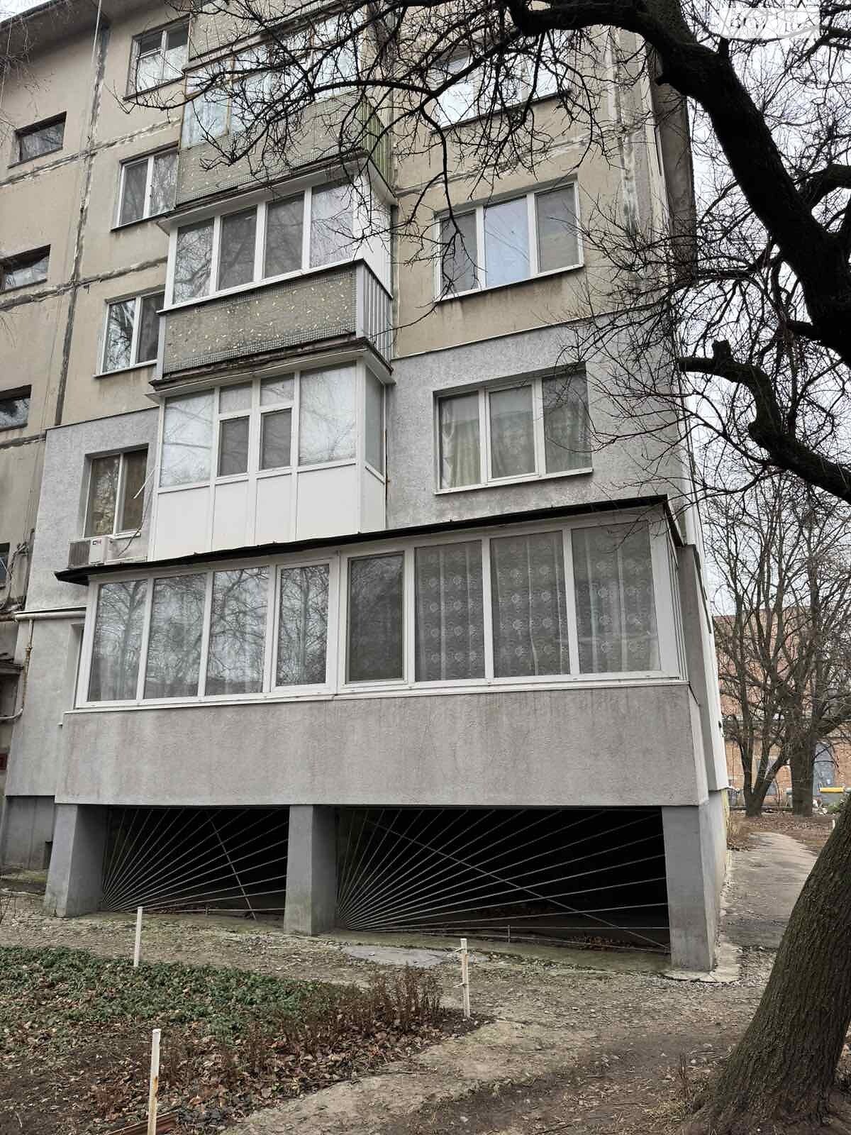 Продажа трехкомнатной квартиры в Полтаве, на ул. Чумацкий путь, район Половки фото 1 Продажа трехкомнатной квартиры в Полтаве, на ул. Чумацкий путь, район Половки фото 1