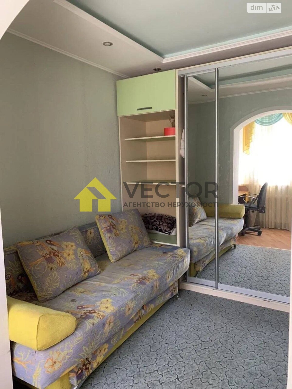 Продажа трехкомнатной квартиры в Полтаве, на пер. Космический, район Половки фото 1 Продажа трехкомнатной квартиры в Полтаве, на пер. Космический, район Половки фото 1