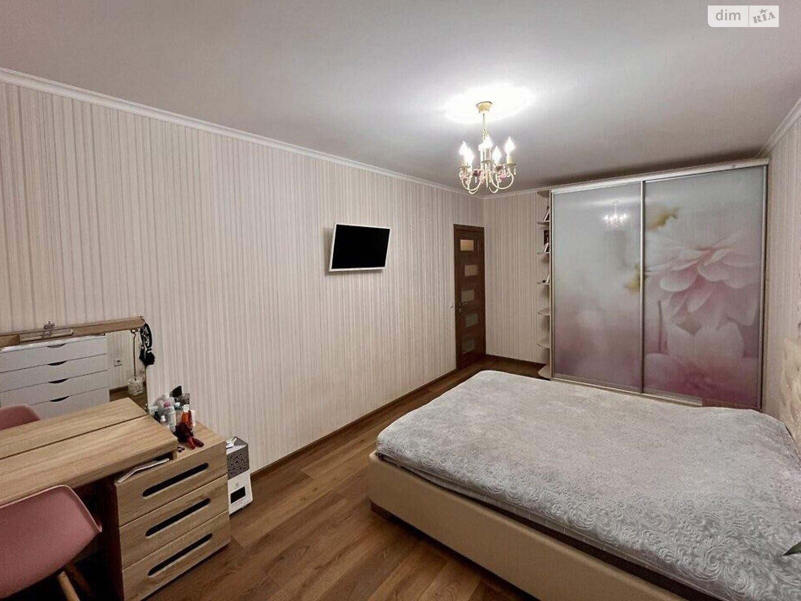 Продаж трикімнатної квартири в Полтаві, на вул. Кузьми Скрябіна, район Половки фото 1 Продаж трикімнатної квартири в Полтаві, на вул. Кузьми Скрябіна, район Половки фото 1