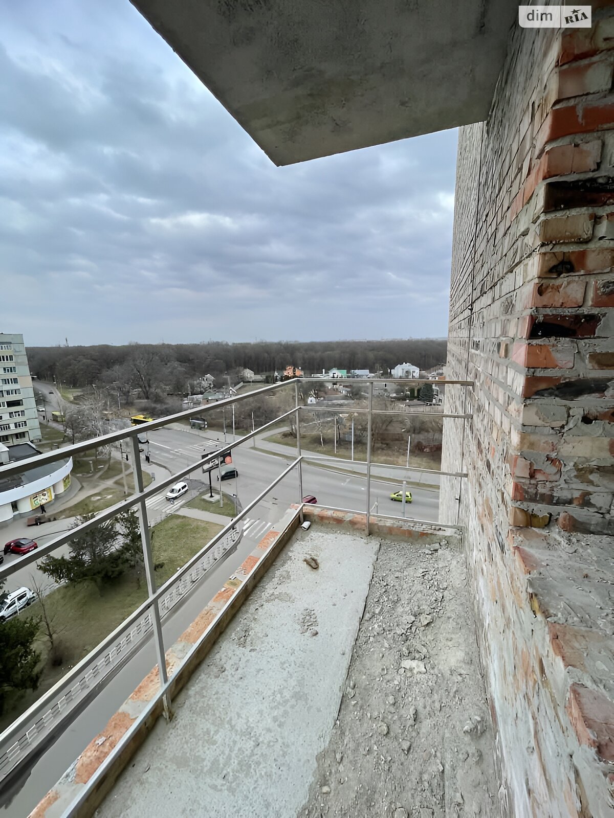 Продаж дев'ятикімнатної квартири в Полтаві, на вул. Весняна, район Половки фото 1 Продаж дев'ятикімнатної квартири в Полтаві, на вул. Весняна, район Половки фото 1