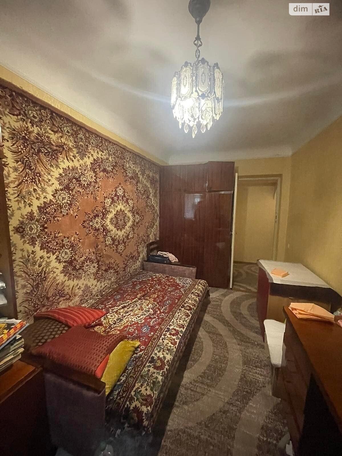 Продажа трехкомнатной квартиры в Полтаве, на пл. Павленковская, фото 1 Продажа трехкомнатной квартиры в Полтаве, на пл. Павленковская, фото 1