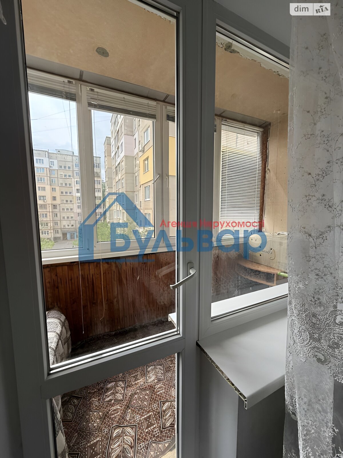 Продажа однокомнатной квартиры в Полтаве, на бул. Хмельницкого Богдана, район Правый Подол фото 1 Продажа однокомнатной квартиры в Полтаве, на бул. Хмельницкого Богдана, район Правый Подол фото 1