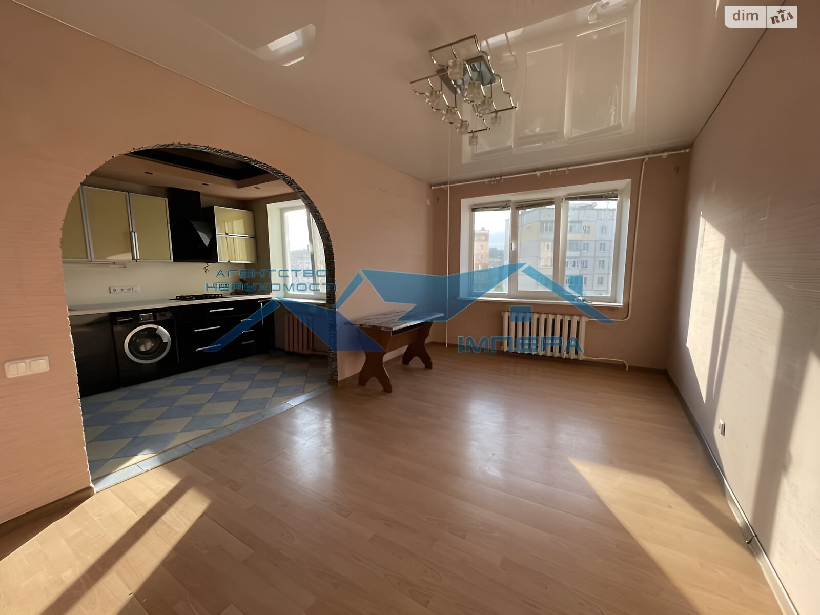 Продаж чотирикімнатної квартири в Полтаві, на просп. Миру, район Правий Поділ фото 1 Продаж чотирикімнатної квартири в Полтаві, на просп. Миру, район Правий Поділ фото 1