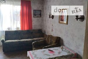 Продажа трехкомнатной квартиры в Полтаве, на ул. Героев Украины 24, район Сады 1 фото 2