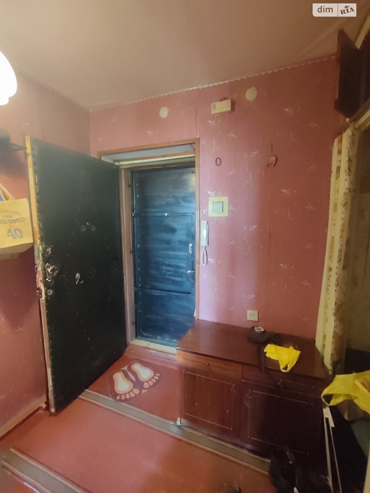 Продаж однокімнатної квартири в Полтаві, на вул. Героїв України, район Сади 1 фото 1