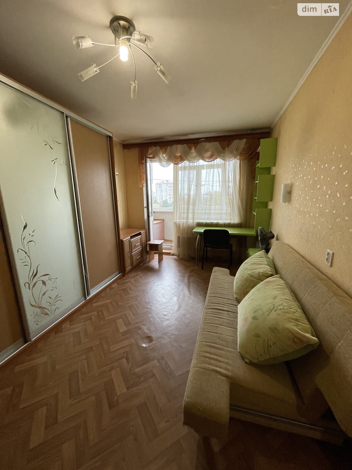 Продаж однокімнатної квартири в Полтаві, на вул. Героїв України, район Сади 1 фото 1