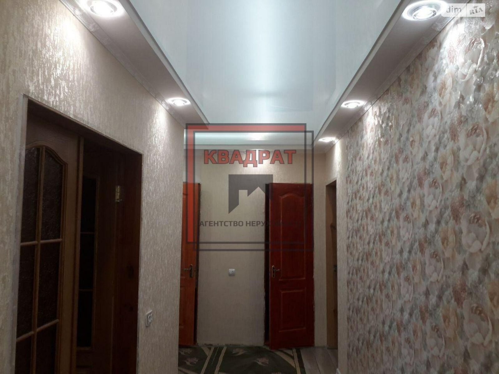 Продажа трехкомнатной квартиры в Полтаве, на мкр. Сады 1, район Сады 1 фото 1 Продажа трехкомнатной квартиры в Полтаве, на мкр. Сады 1, район Сады 1 фото 1