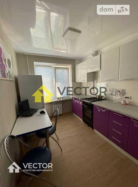 Продажа двухкомнатной квартиры в Полтаве, на ул. Великотырновская район Сады 1 фото 1 Продажа двухкомнатной квартиры в Полтаве, на ул. Великотырновская район Сады 1 фото 1