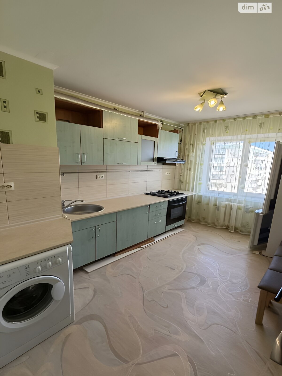 Продаж трикімнатної квартири в Полтаві, на вул. Великотирнівська 36, район Сади 1 фото 1 Продаж трикімнатної квартири в Полтаві, на вул. Великотирнівська 36, район Сади 1 фото 1