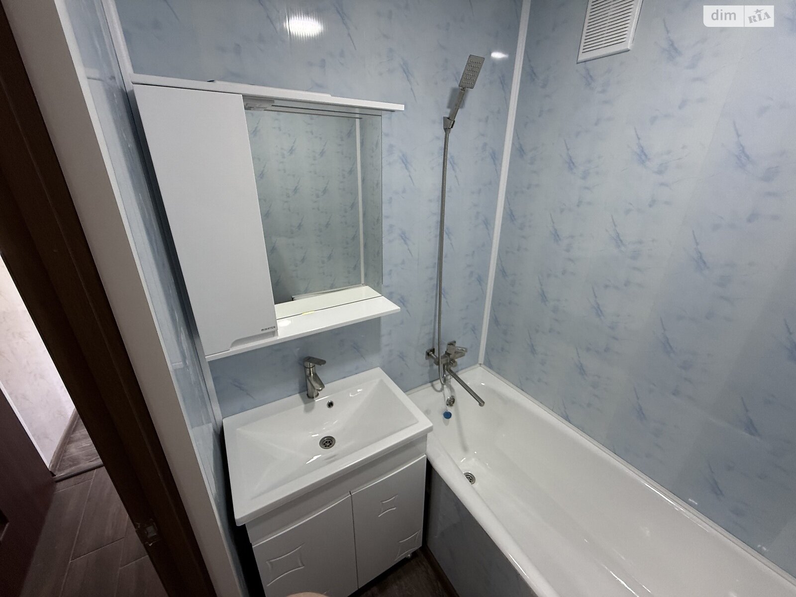 Продажа двухкомнатной квартиры в Полтаве, на ул. Великотырновская, район Сады 1 фото 1