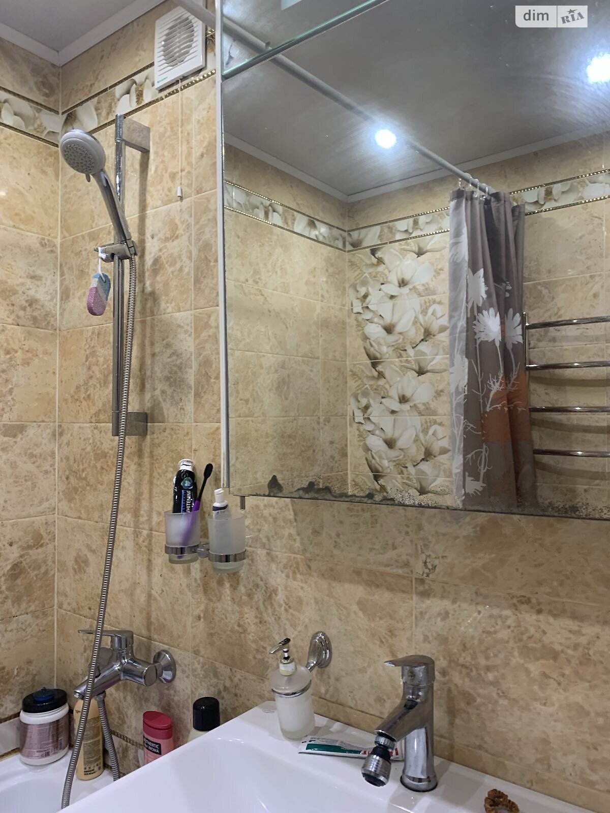 Продаж трикімнатної квартири в Полтаві, на бул. Щепотьєва 12, район Сади 3 (Огнівка) фото 1