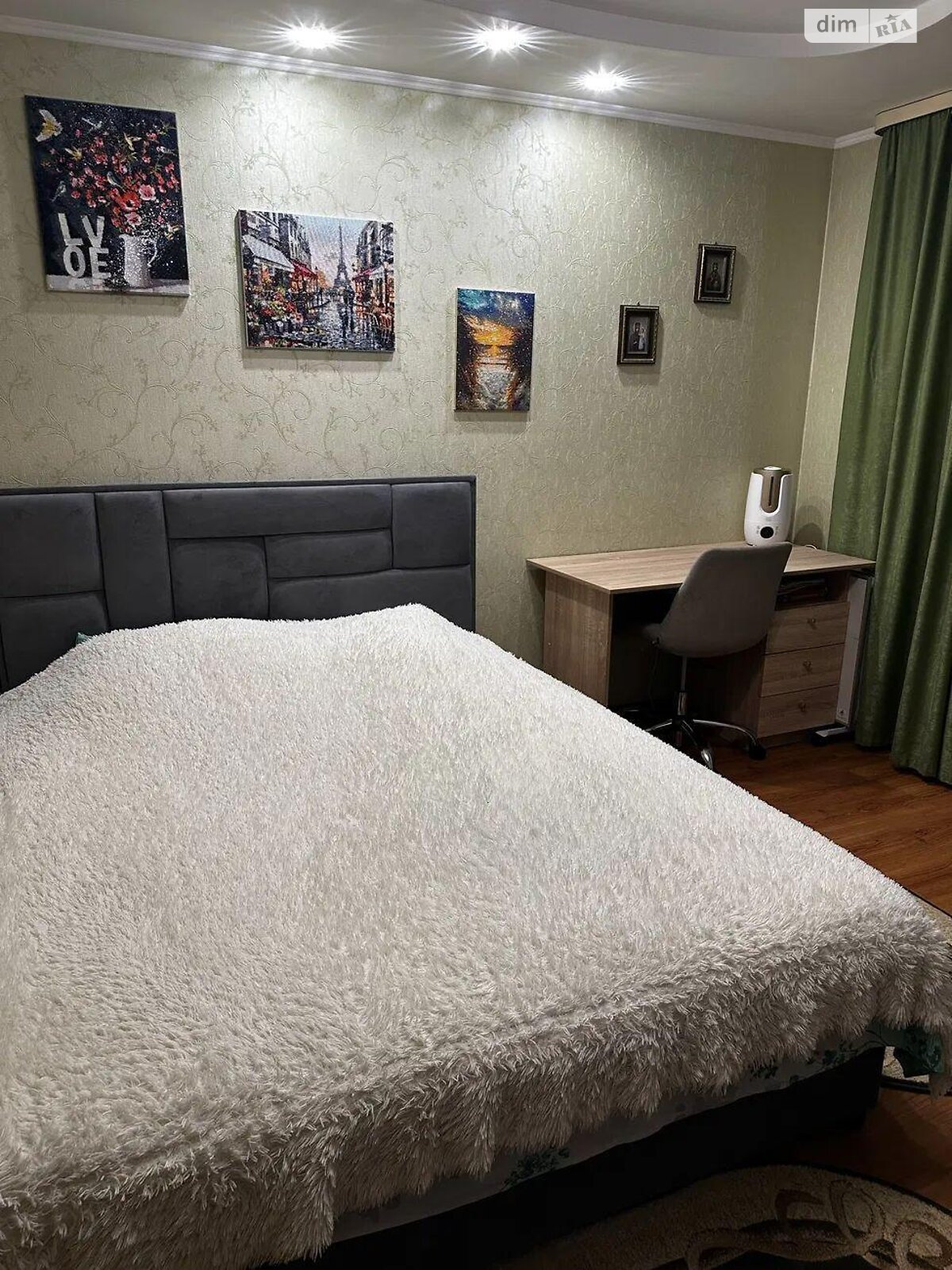 Продажа трехкомнатной квартиры в Полтаве, на ул. Дмитра Пругла 10, район Сады 3 (Огнивка) фото 1