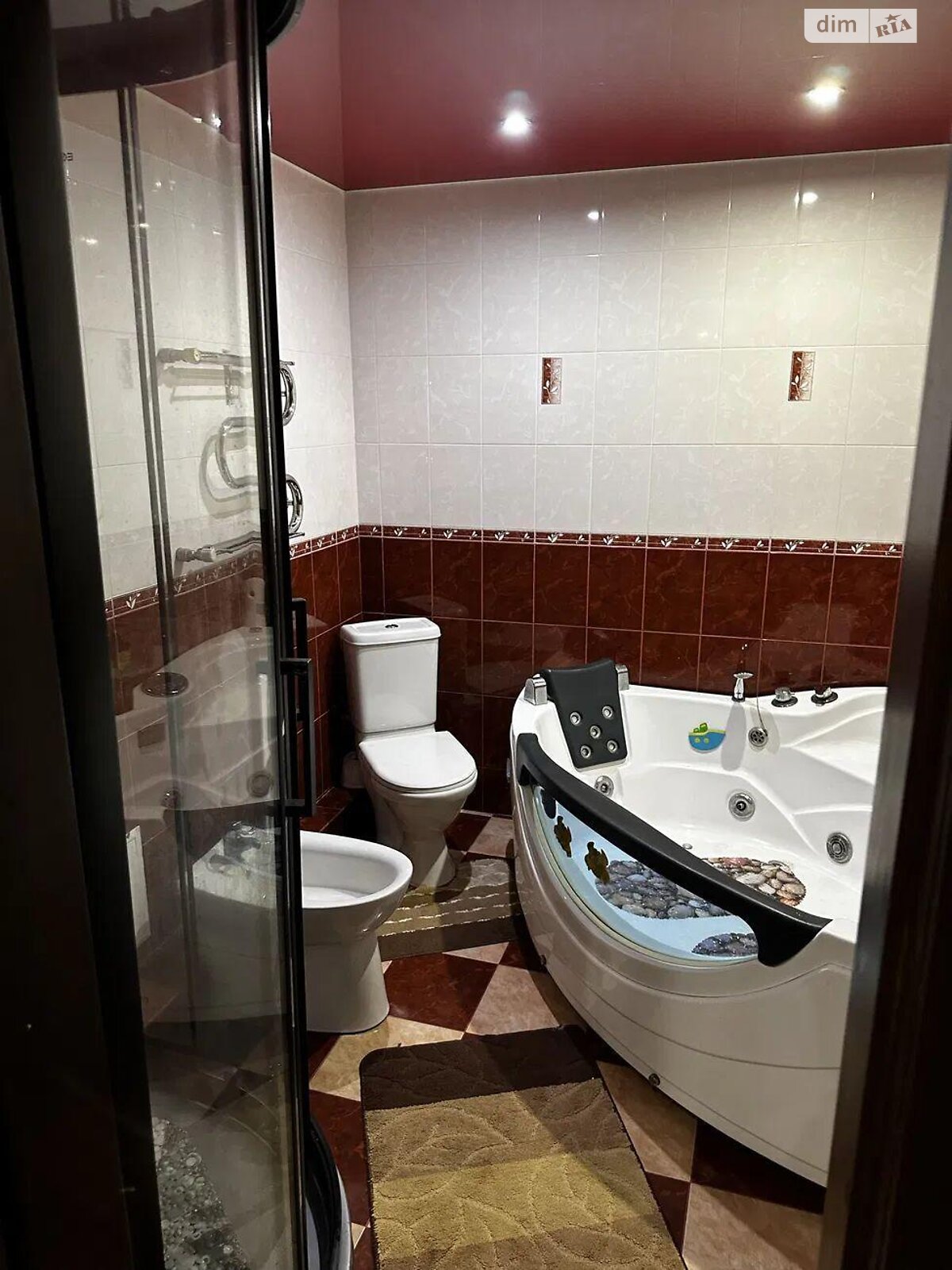 Продажа трехкомнатной квартиры в Полтаве, на ул. Дмитра Пругла 10, район Сады 3 (Огнивка) фото 1