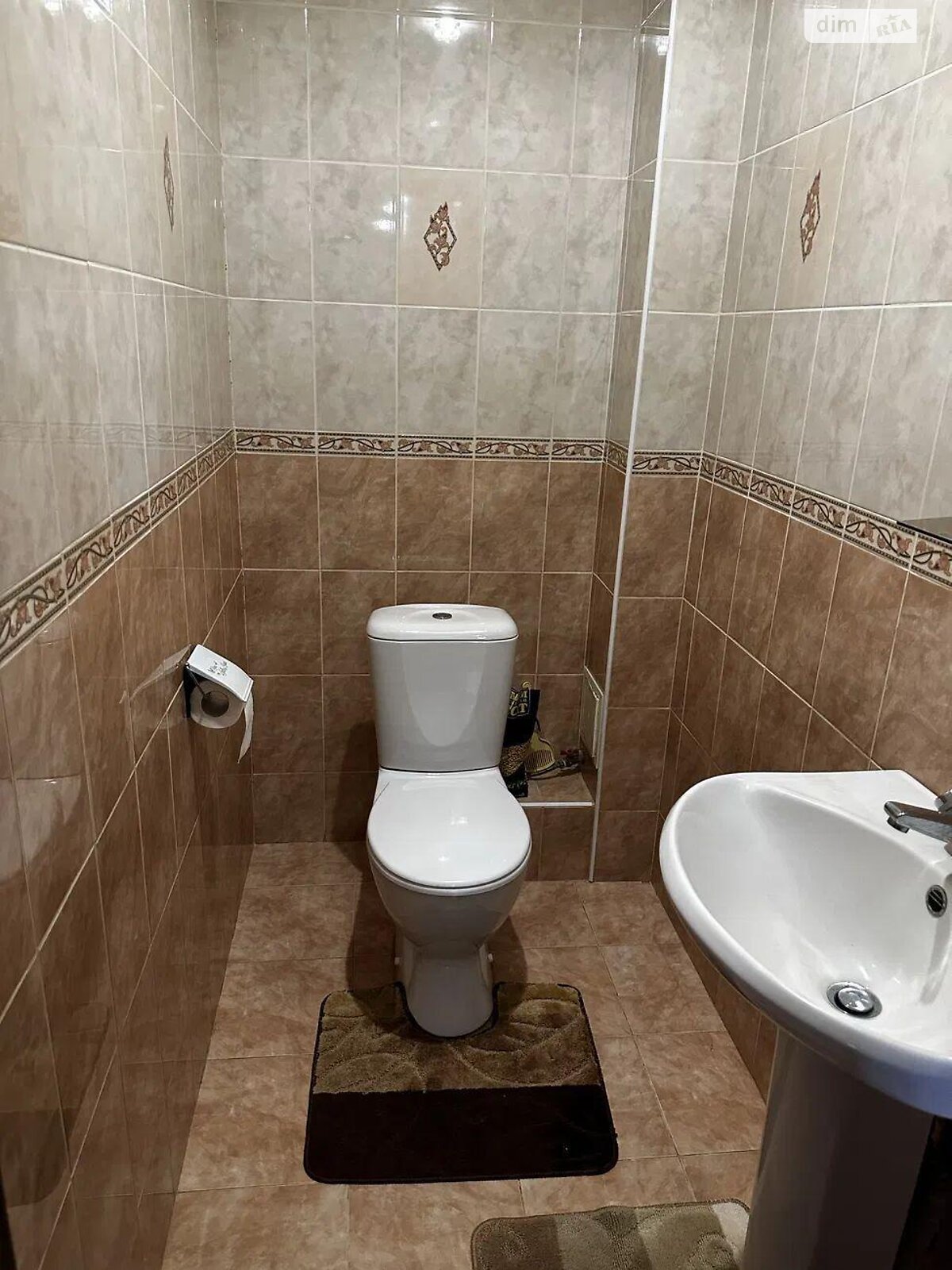 Продажа трехкомнатной квартиры в Полтаве, на ул. Дмитра Пругла 10, район Сады 3 (Огнивка) фото 1