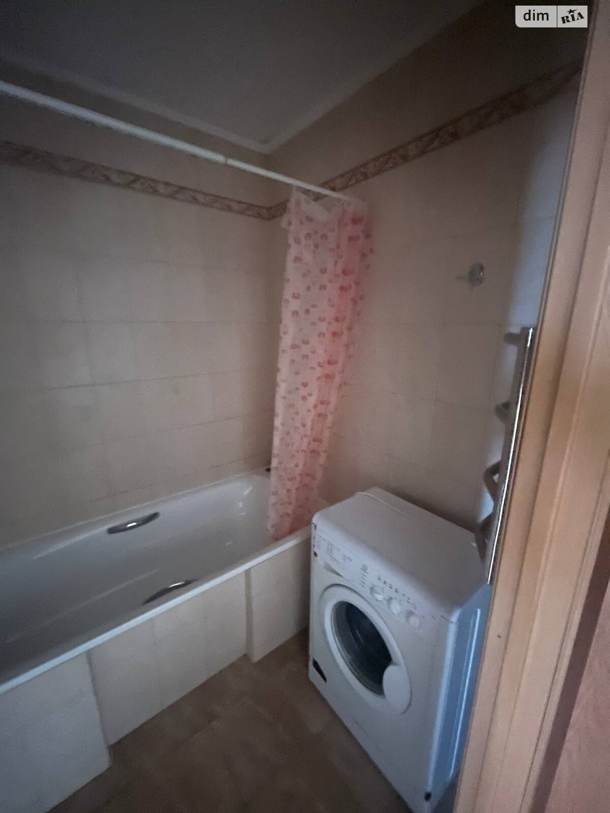 Продажа трехкомнатной квартиры в Полтаве, на ул. Черновола Вячеслава, район Шевченковский (Октябрьский) фото 1 Продажа трехкомнатной квартиры в Полтаве, на ул. Черновола Вячеслава, район Шевченковский (Октябрьский) фото 1