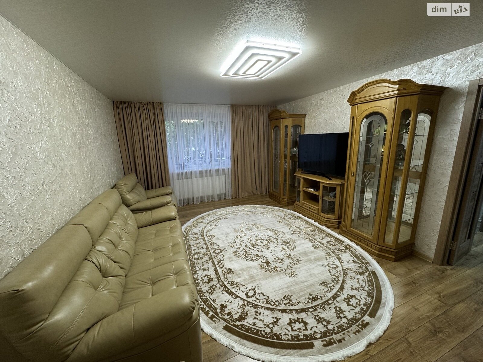 Продажа трехкомнатной квартиры в Полтаве, на ул. Черновола Вячеслава 2Б, район Шевченковский (Октябрьский) фото 1 Продажа трехкомнатной квартиры в Полтаве, на ул. Черновола Вячеслава 2Б, район Шевченковский (Октябрьский) фото 1