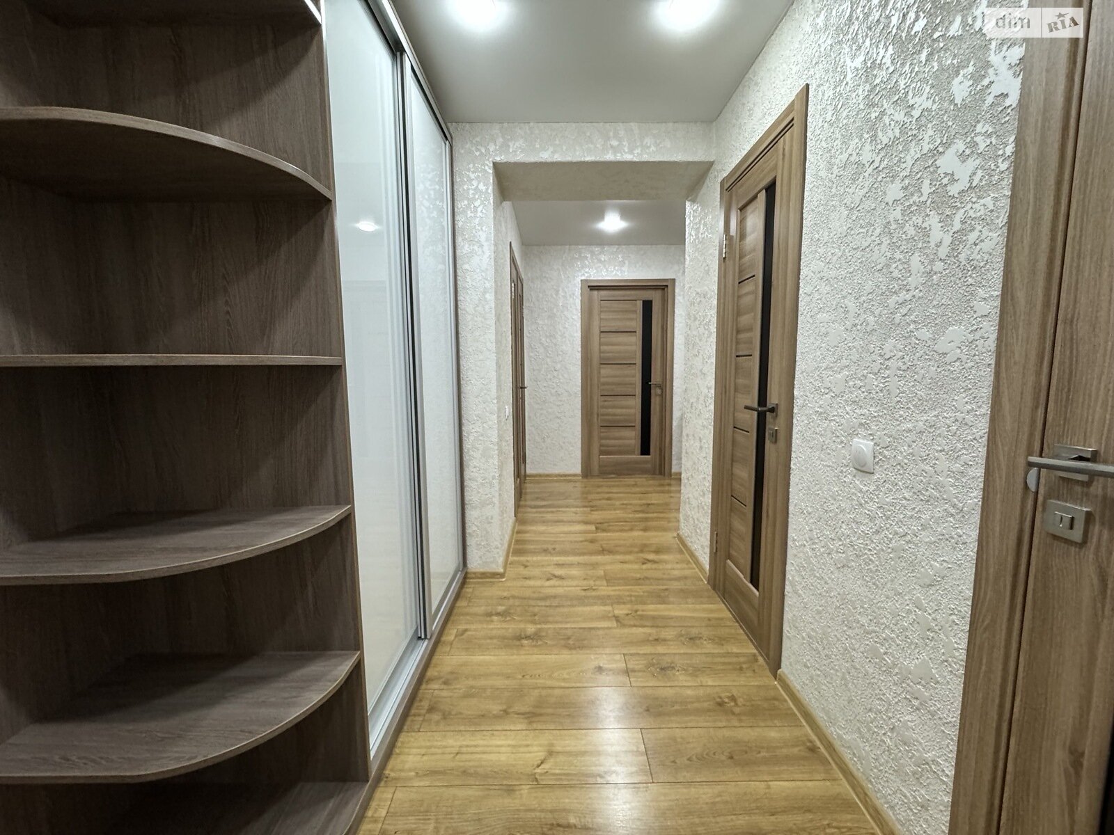 Продажа трехкомнатной квартиры в Полтаве, на ул. Черновола Вячеслава 2Б, район Шевченковский (Октябрьский) фото 1 Продажа трехкомнатной квартиры в Полтаве, на ул. Черновола Вячеслава 2Б, район Шевченковский (Октябрьский) фото 1