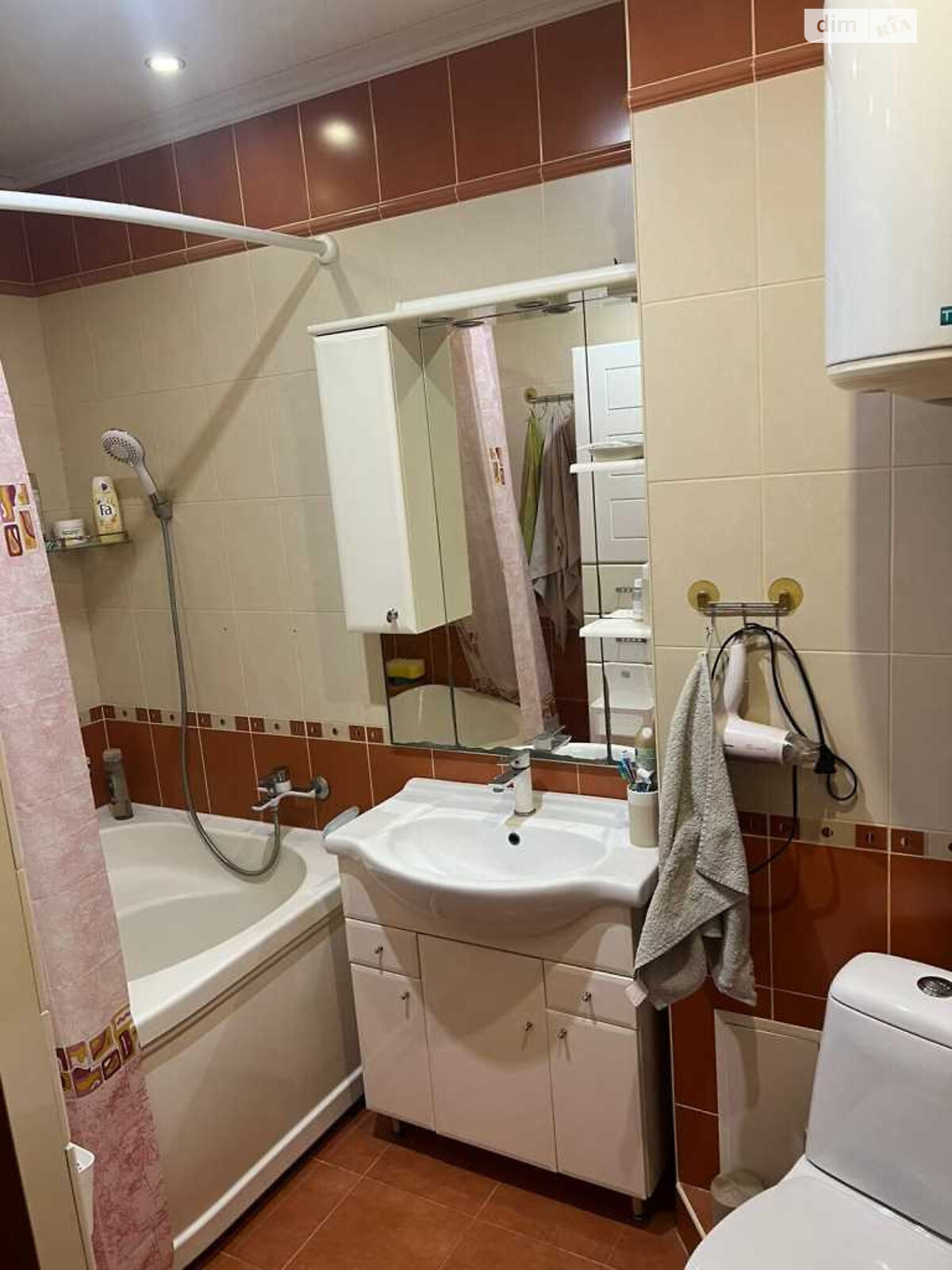 Продаж трикімнатної квартири в Полтаві, на вул. Дмитра Пругла 8, кв. 1, район Шевченківський (Жовтневий) фото 1 Продаж трикімнатної квартири в Полтаві, на вул. Дмитра Пругла 8, кв. 1, район Шевченківський (Жовтневий) фото 1