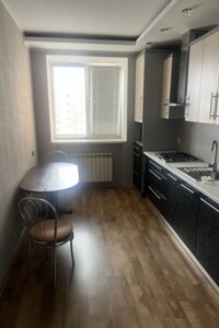 Продажа однокомнатной квартиры в Полтаве, на ул. Геннадия Биличенко, район Шевченковский (Октябрьский) фото 2 Продажа однокомнатной квартиры в Полтаве, на ул. Геннадия Биличенко, район Шевченковский (Октябрьский) фото 2