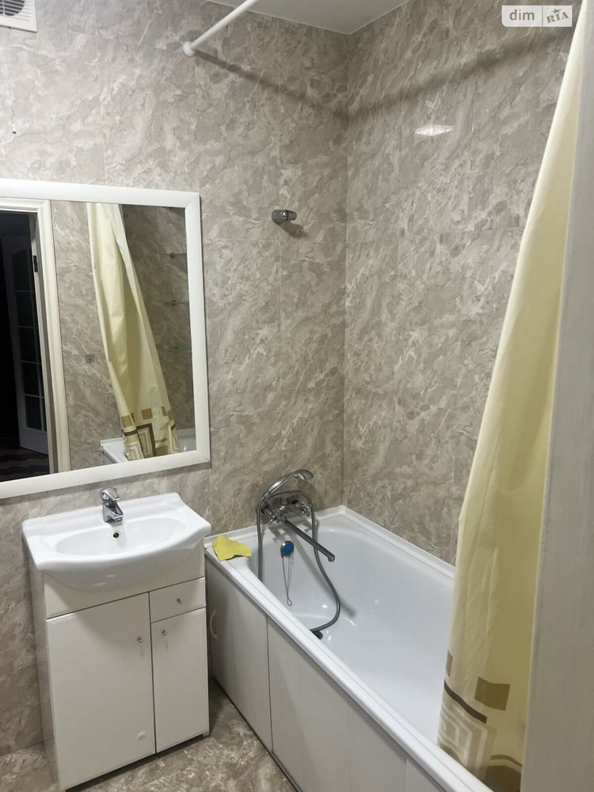 Продажа однокомнатной квартиры в Полтаве, на ул. Геннадия Биличенко, район Шевченковский (Октябрьский) фото 1 Продажа однокомнатной квартиры в Полтаве, на ул. Геннадия Биличенко, район Шевченковский (Октябрьский) фото 1