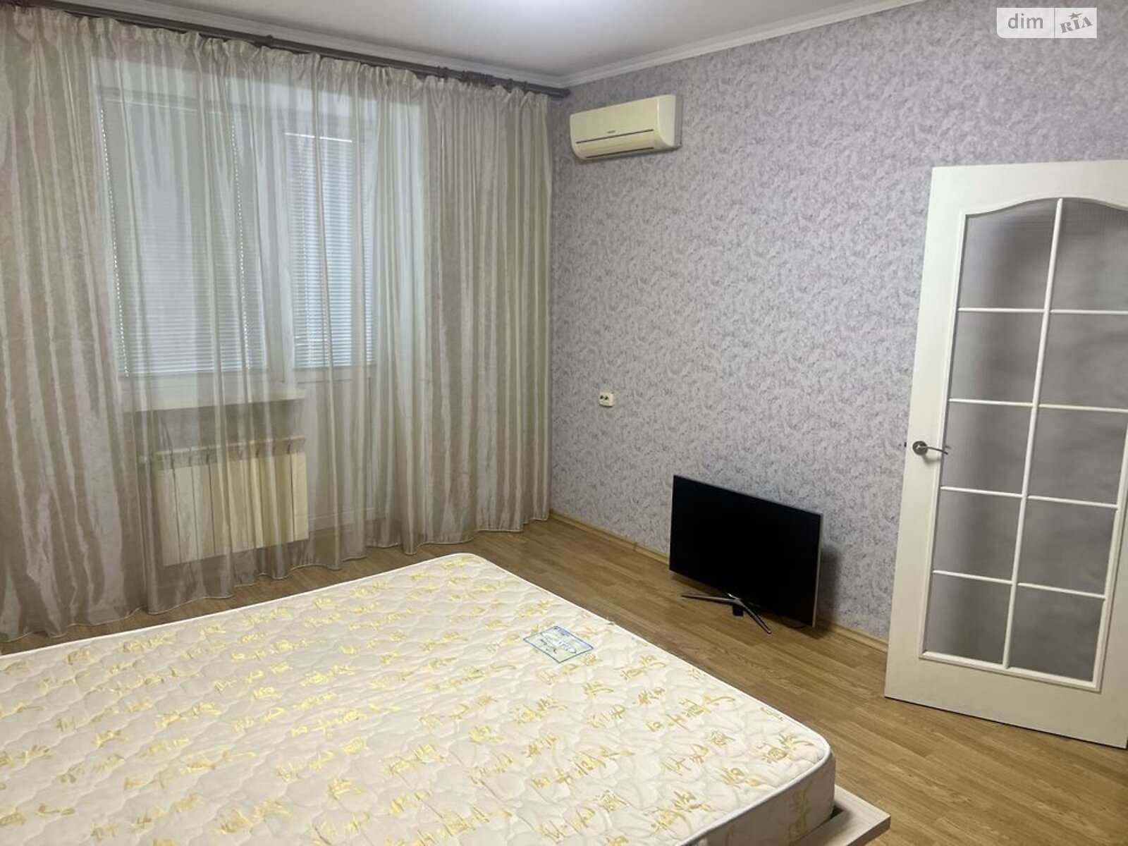 Продажа однокомнатной квартиры в Полтаве, на ул. Геннадия Биличенко, район Шевченковский (Октябрьский) фото 1 Продажа однокомнатной квартиры в Полтаве, на ул. Геннадия Биличенко, район Шевченковский (Октябрьский) фото 1