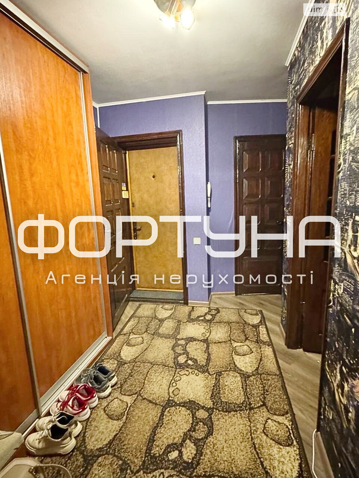Продажа трехкомнатной квартиры в Полтаве, на ул. Мазепы Ивана, район Шевченковский (Октябрьский) фото 1 Продажа трехкомнатной квартиры в Полтаве, на ул. Мазепы Ивана, район Шевченковский (Октябрьский) фото 1