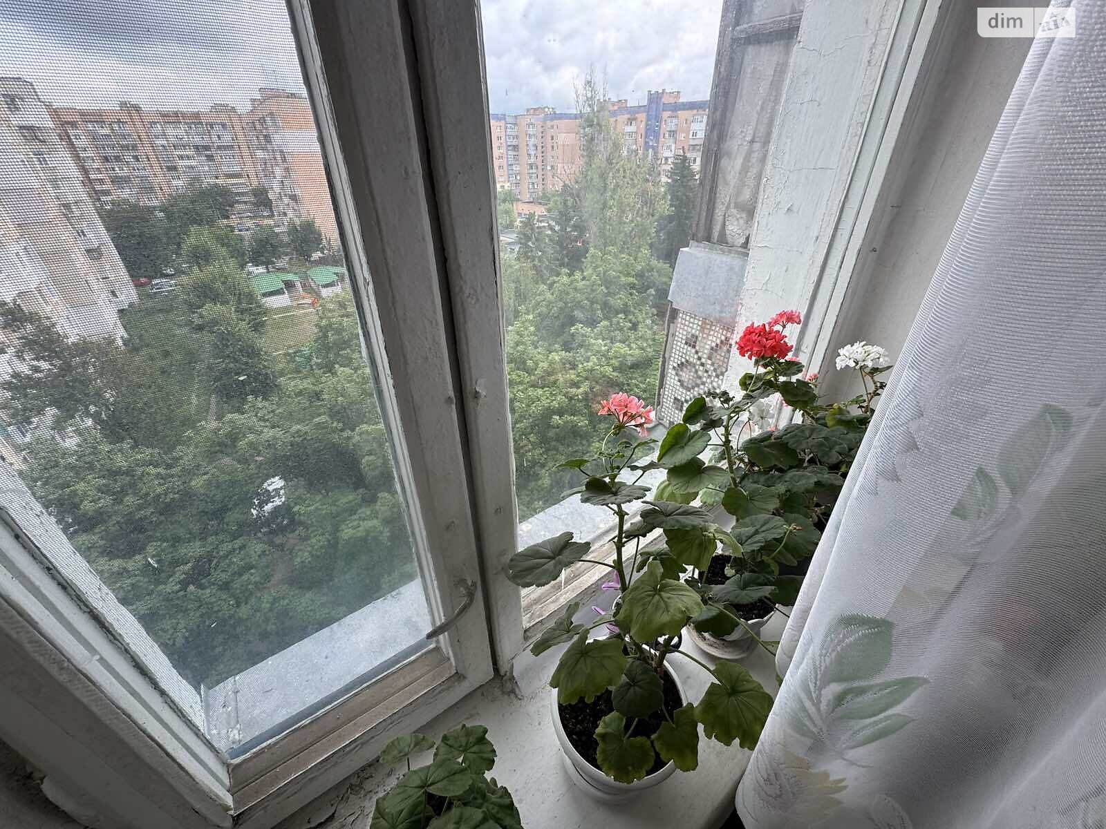 Продажа трехкомнатной квартиры в Полтаве, на ул. Игоря Дорошенко 4, район Шевченковский (Октябрьский) фото 1 Продажа трехкомнатной квартиры в Полтаве, на ул. Игоря Дорошенко 4, район Шевченковский (Октябрьский) фото 1