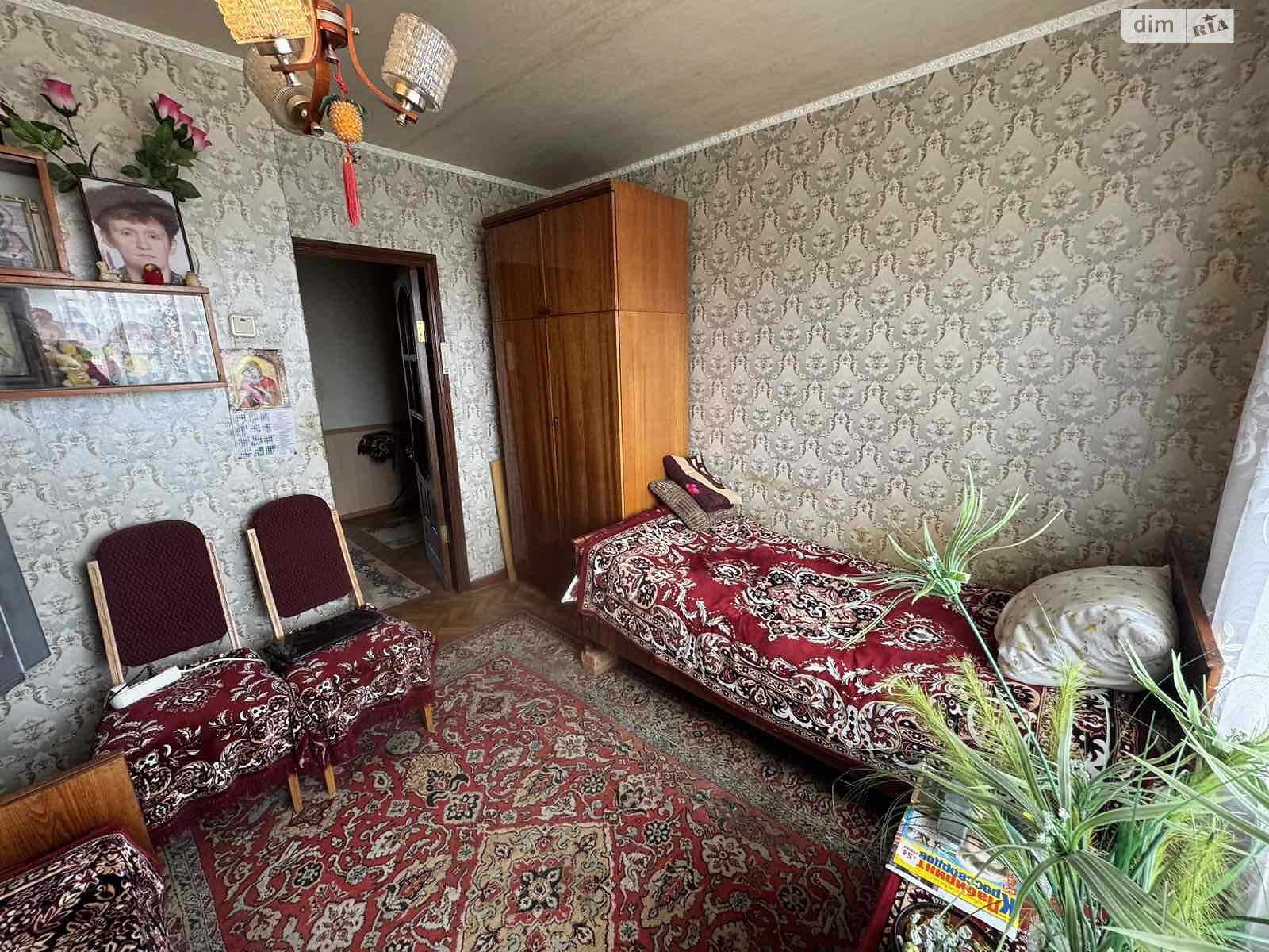 Продажа трехкомнатной квартиры в Полтаве, на ул. Игоря Дорошенко 4, район Шевченковский (Октябрьский) фото 1 Продажа трехкомнатной квартиры в Полтаве, на ул. Игоря Дорошенко 4, район Шевченковский (Октябрьский) фото 1