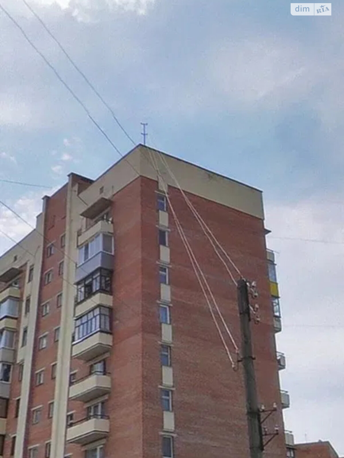 Продажа трехкомнатной квартиры в Полтаве, на пер. Кустарный, район Шевченковский (Октябрьский) фото 1 Продажа трехкомнатной квартиры в Полтаве, на пер. Кустарный, район Шевченковский (Октябрьский) фото 1