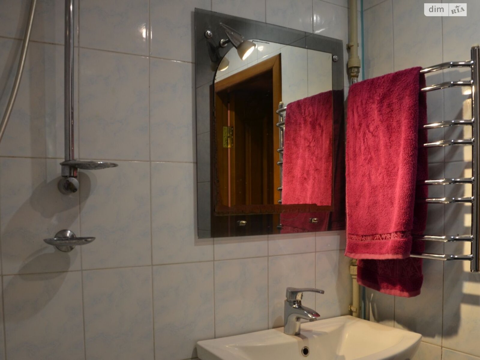 Продажа трехкомнатной квартиры в Полтаве, на ул. Образовательная, район Шевченковский (Октябрьский) фото 1 Продажа трехкомнатной квартиры в Полтаве, на ул. Образовательная, район Шевченковский (Октябрьский) фото 1