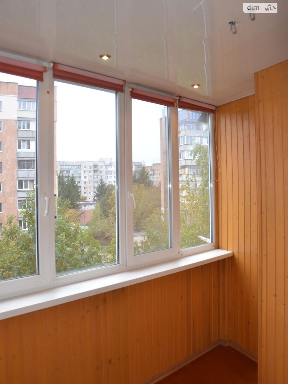 Продажа трехкомнатной квартиры в Полтаве, на ул. Образовательная, район Шевченковский (Октябрьский) фото 1 Продажа трехкомнатной квартиры в Полтаве, на ул. Образовательная, район Шевченковский (Октябрьский) фото 1