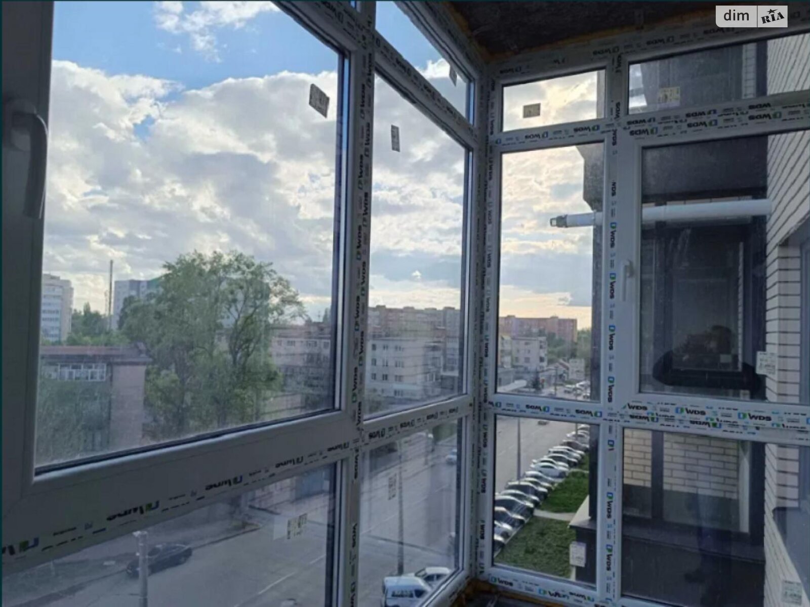 Продажа трехкомнатной квартиры в Полтаве, на ул. Олександра Оксанченка, район Шевченковский (Октябрьский) фото 1 Продажа трехкомнатной квартиры в Полтаве, на ул. Олександра Оксанченка, район Шевченковский (Октябрьский) фото 1