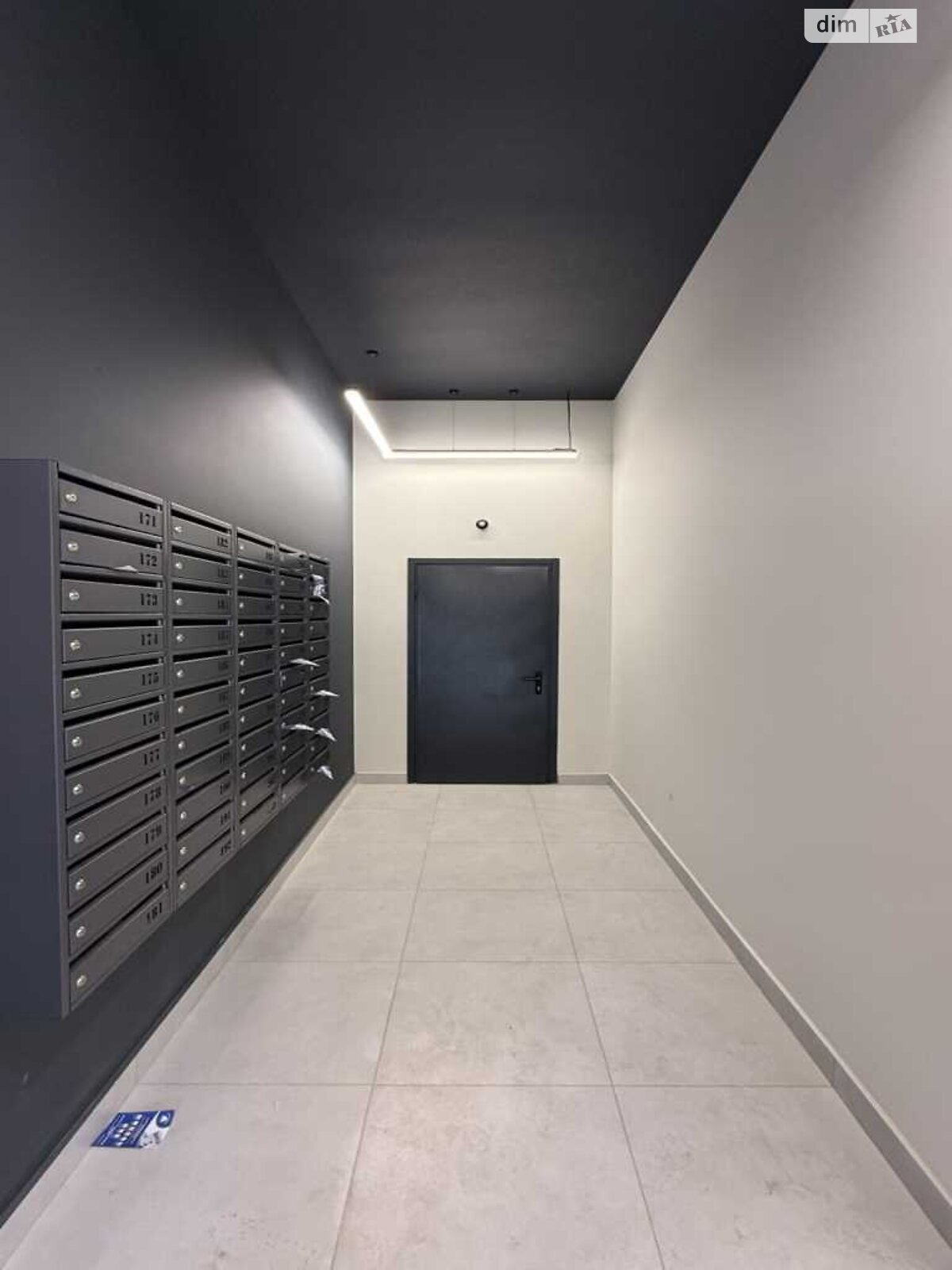 Продажа однокомнатной квартиры в Полтаве, на ул. Олександра Оксанченка 6, район Шевченковский (Октябрьский) фото 1