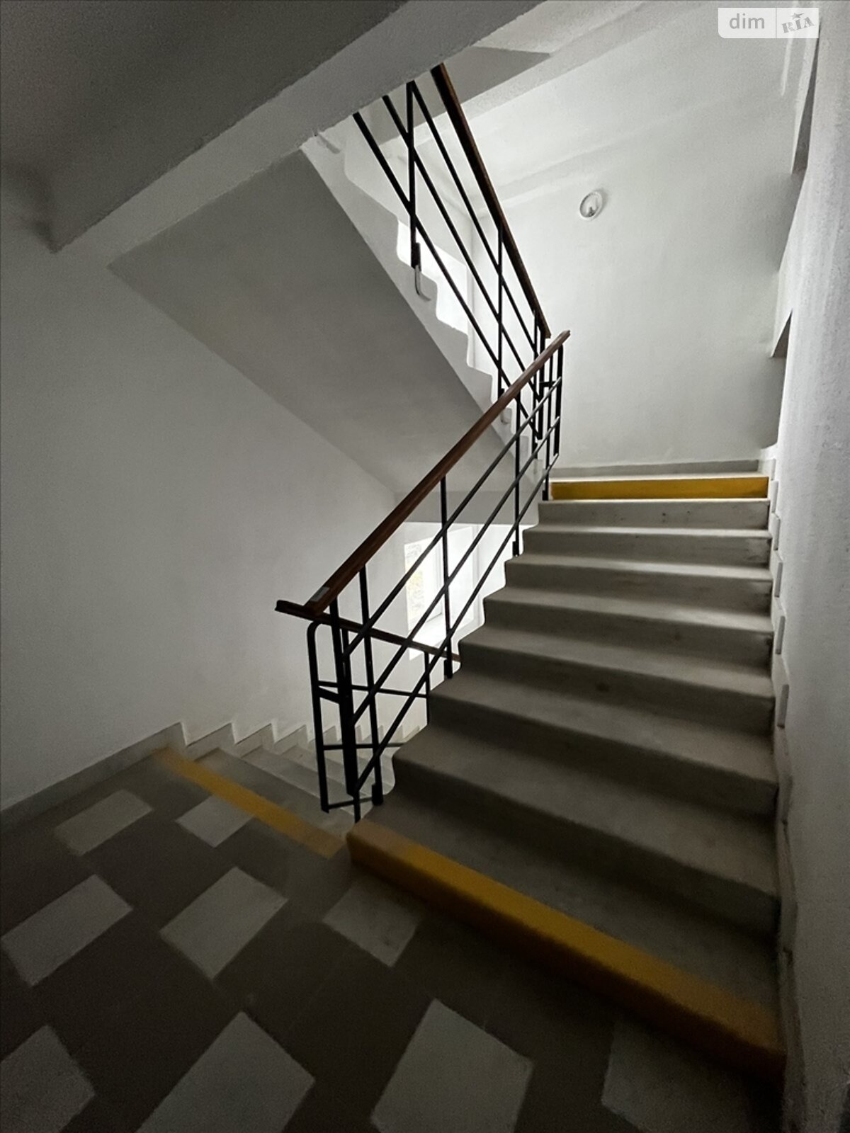 Продажа двухкомнатной квартиры в Полтаве, на ул. Олександра Оксанченка, район Шевченковский (Октябрьский) фото 1 Продажа двухкомнатной квартиры в Полтаве, на ул. Олександра Оксанченка, район Шевченковский (Октябрьский) фото 1