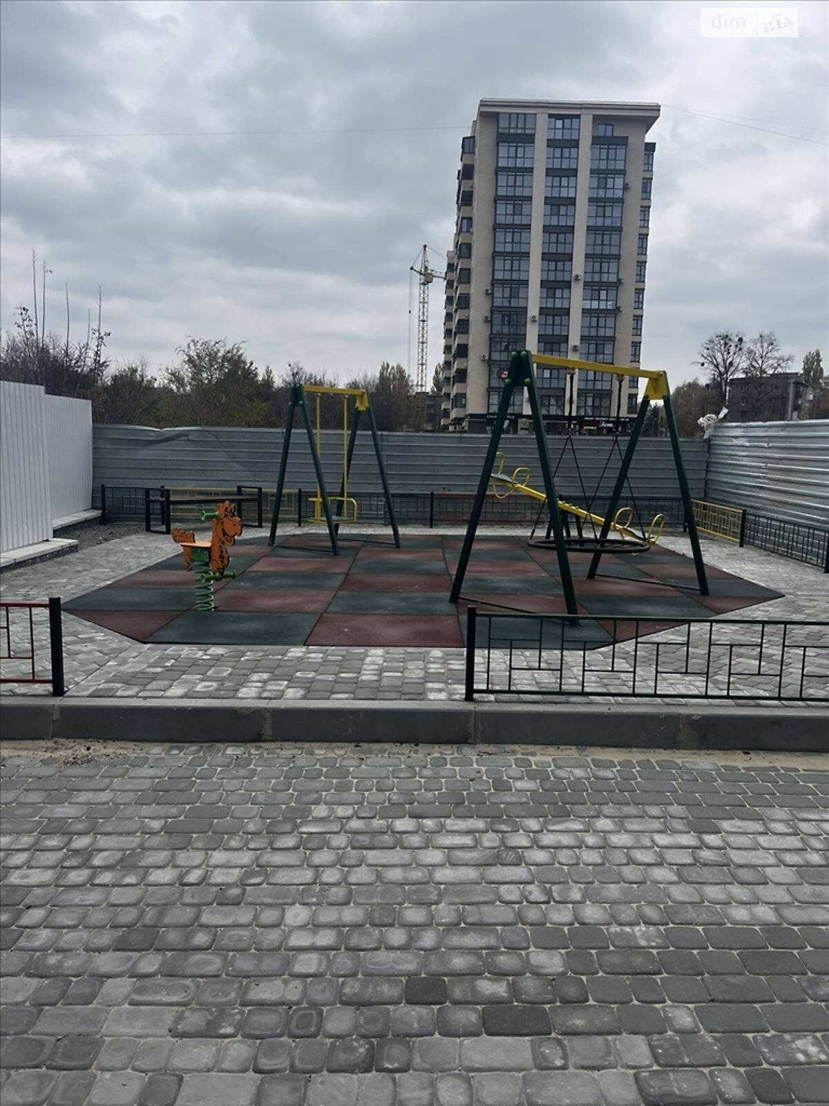 Продажа двухкомнатной квартиры в Полтаве, на ул. Олександра Оксанченка, район Шевченковский (Октябрьский) фото 1 Продажа двухкомнатной квартиры в Полтаве, на ул. Олександра Оксанченка, район Шевченковский (Октябрьский) фото 1