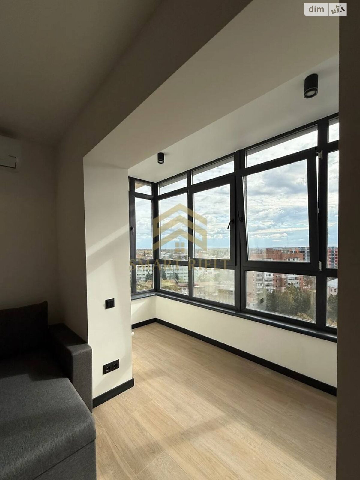 Продажа однокомнатной квартиры в Полтаве, на ул. Олександра Оксанченка, район Шевченковский (Октябрьский) фото 1 Продажа однокомнатной квартиры в Полтаве, на ул. Олександра Оксанченка, район Шевченковский (Октябрьский) фото 1