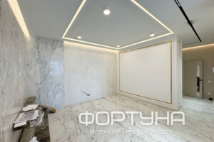 Продаж трикімнатної квартири в Полтаві, на вул. Орлика Пилипа 26, район Шевченківський (Жовтневий) фото 2