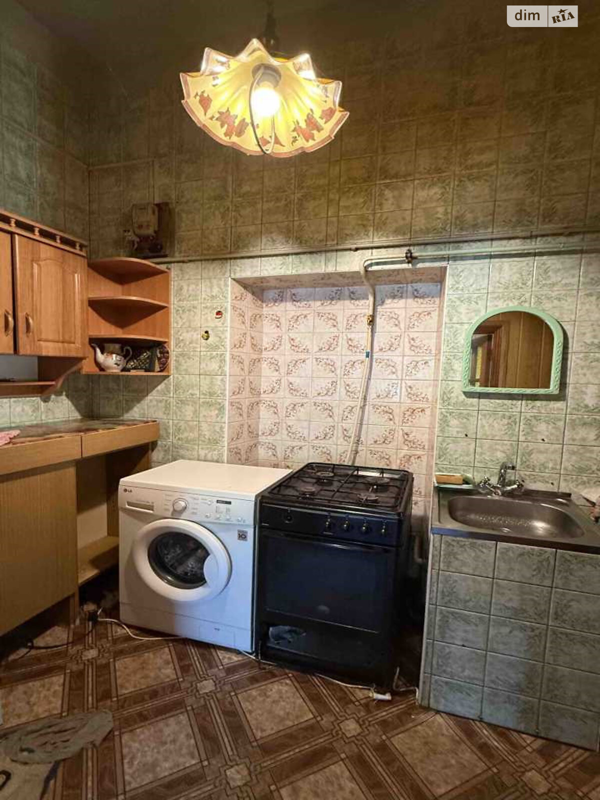Продажа однокомнатной квартиры в Полтаве, на ул. Соборная площадь, район Шевченковский (Октябрьский) фото 1 Продажа однокомнатной квартиры в Полтаве, на ул. Соборная площадь, район Шевченковский (Октябрьский) фото 1