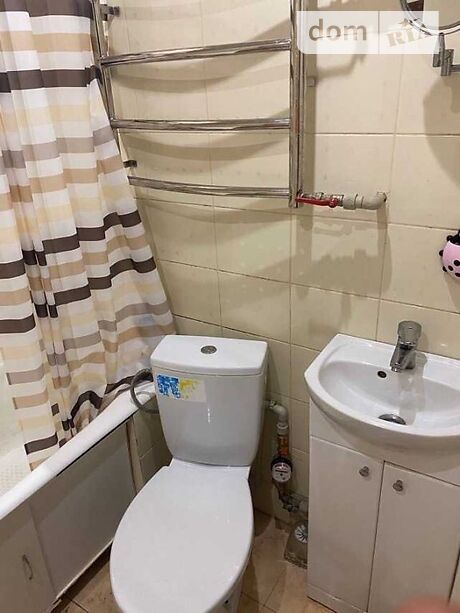 Продажа двухкомнатной квартиры в Полтаве, на ул. Соборная площадь район 5-я школа фото 1 Продажа двухкомнатной квартиры в Полтаве, на ул. Соборная площадь район 5-я школа фото 1