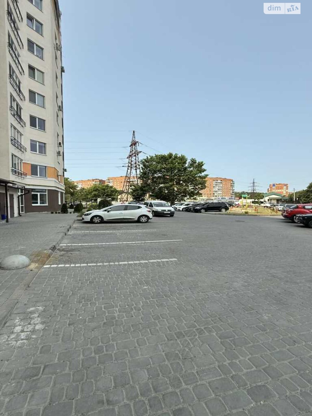 Продажа трехкомнатной квартиры в Полтаве, на ул. Старый Подол 18, фото 1 Продажа трехкомнатной квартиры в Полтаве, на ул. Старый Подол 18, фото 1