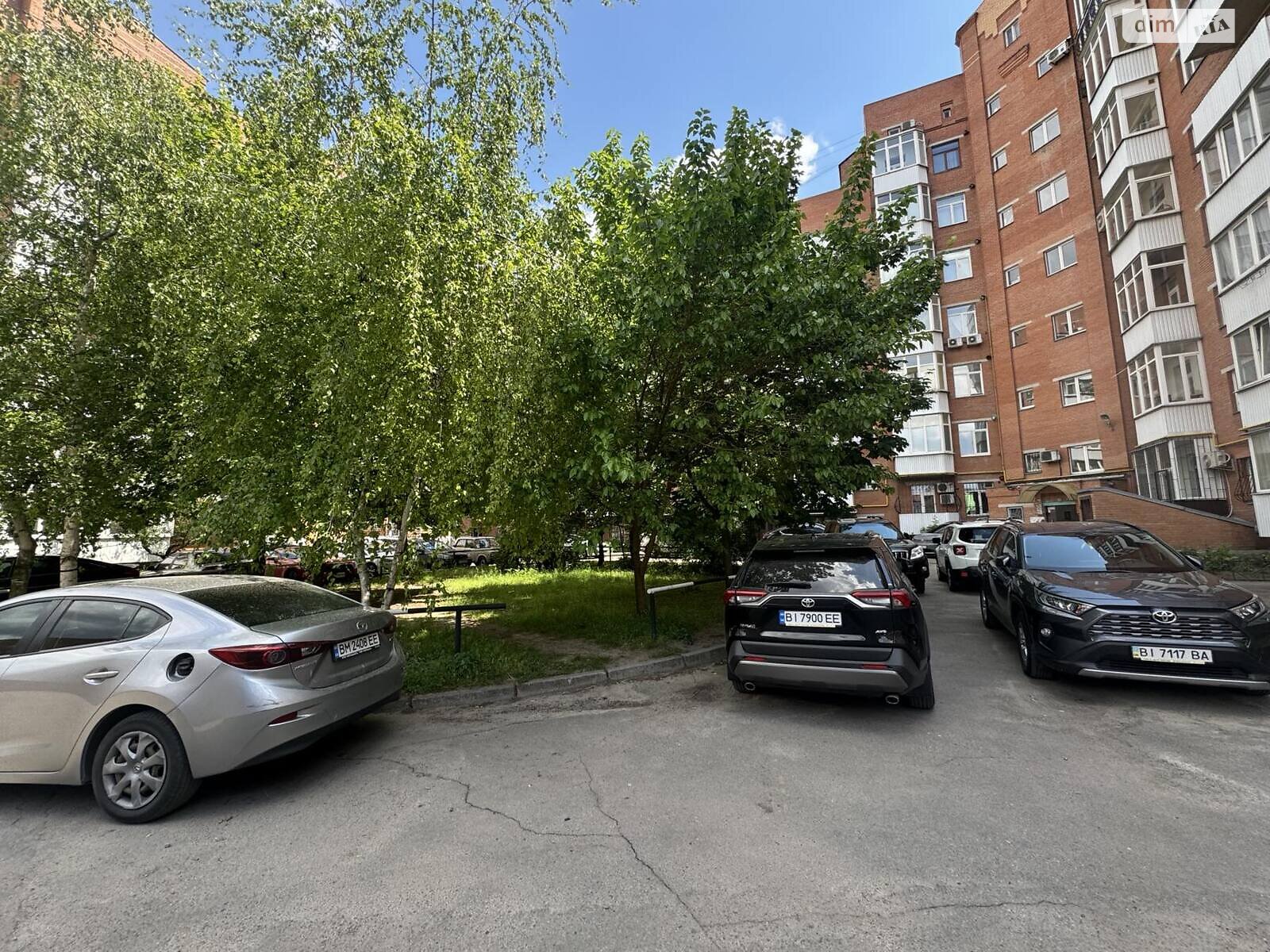 Продаж трикімнатної квартири в Полтаві, на вул. Чорновола Вячеслава 2Б, район Центр фото 1 Продаж трикімнатної квартири в Полтаві, на вул. Чорновола Вячеслава 2Б, район Центр фото 1