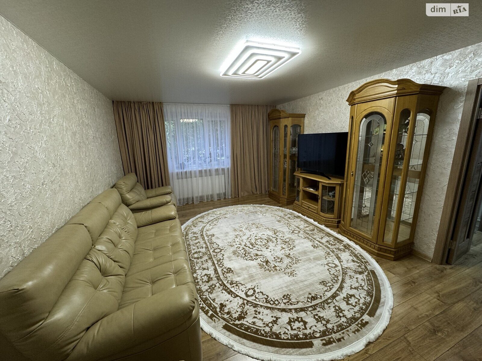 Продаж трикімнатної квартири в Полтаві, на вул. Чорновола Вячеслава 2Б, район Центр фото 1 Продаж трикімнатної квартири в Полтаві, на вул. Чорновола Вячеслава 2Б, район Центр фото 1