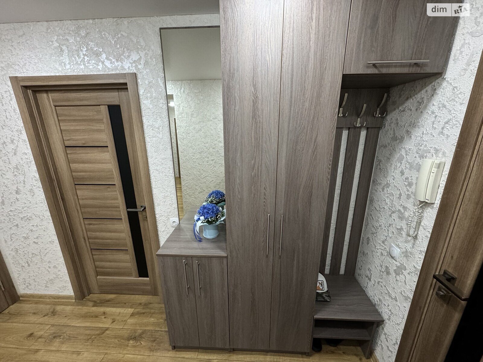 Продаж трикімнатної квартири в Полтаві, на вул. Чорновола Вячеслава 2Б, район Центр фото 1 Продаж трикімнатної квартири в Полтаві, на вул. Чорновола Вячеслава 2Б, район Центр фото 1