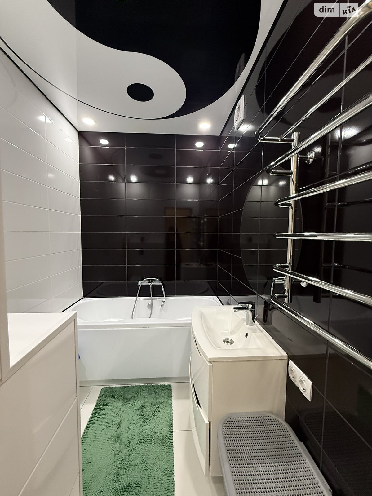 Продажа трехкомнатной квартиры в Полтаве, на пер. Госпитальный, район Центр фото 1 Продажа трехкомнатной квартиры в Полтаве, на пер. Госпитальный, район Центр фото 1