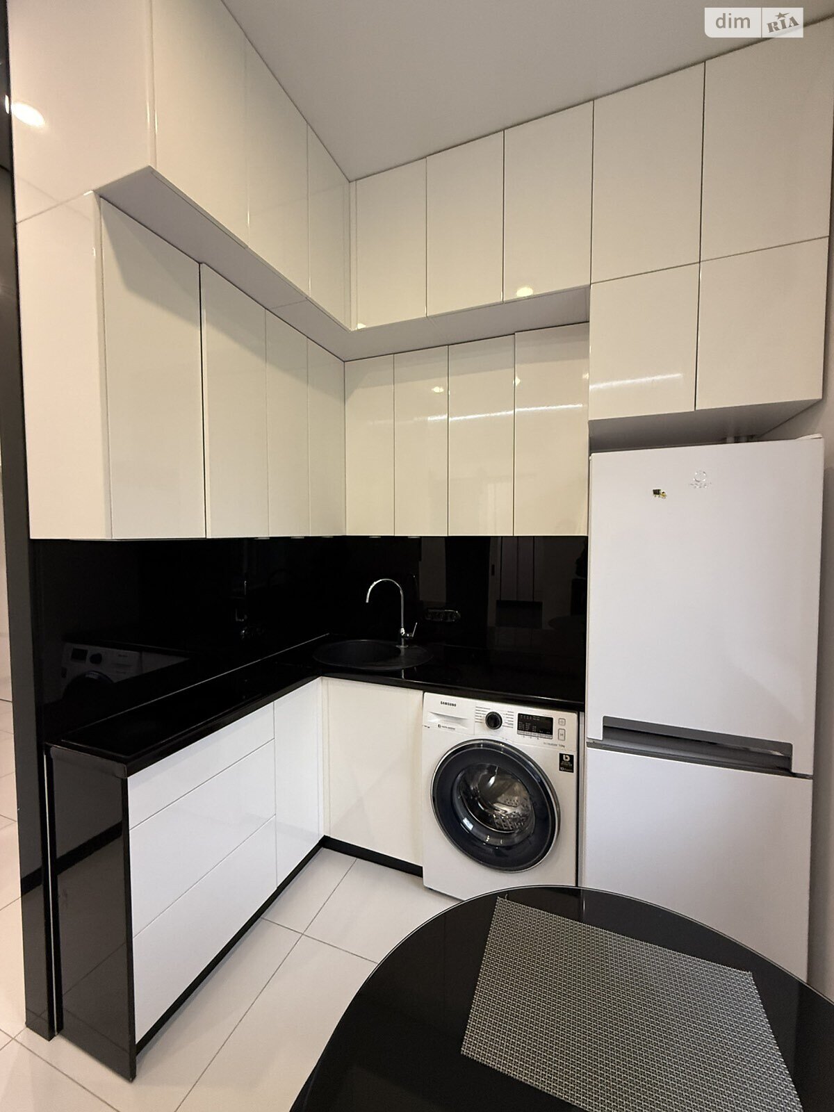 Продажа трехкомнатной квартиры в Полтаве, на пер. Госпитальный, район Центр фото 1 Продажа трехкомнатной квартиры в Полтаве, на пер. Госпитальный, район Центр фото 1