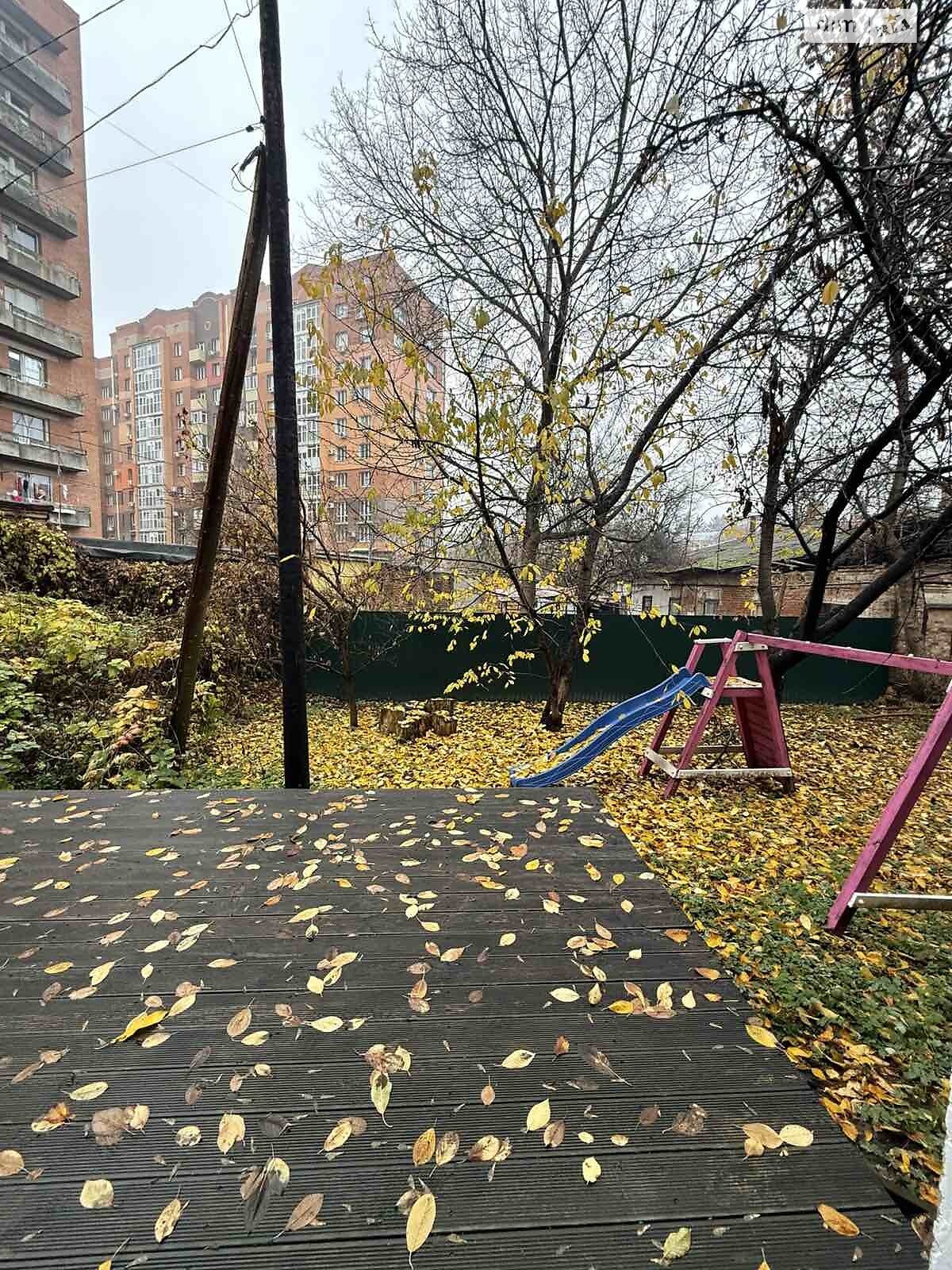 Продажа трехкомнатной квартиры в Полтаве, на пер. Госпитальный, район Центр фото 1 Продажа трехкомнатной квартиры в Полтаве, на пер. Госпитальный, район Центр фото 1