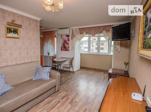 Продаж квартири, 2 кім., Полтава, р‑н. Центр, Комсомольська вулиця, буд. 1 Продаж квартири, 2 кім., Полтава, р‑н. Центр, Комсомольська вулиця, буд. 1