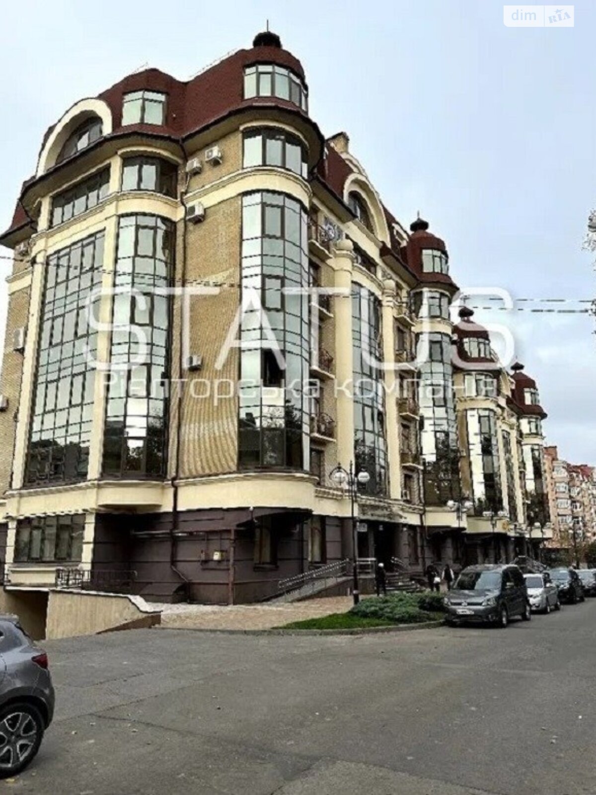 Продажа четырехкомнатной квартиры в Полтаве, на ул. Конституции, район Центр фото 1 Продажа четырехкомнатной квартиры в Полтаве, на ул. Конституции, район Центр фото 1